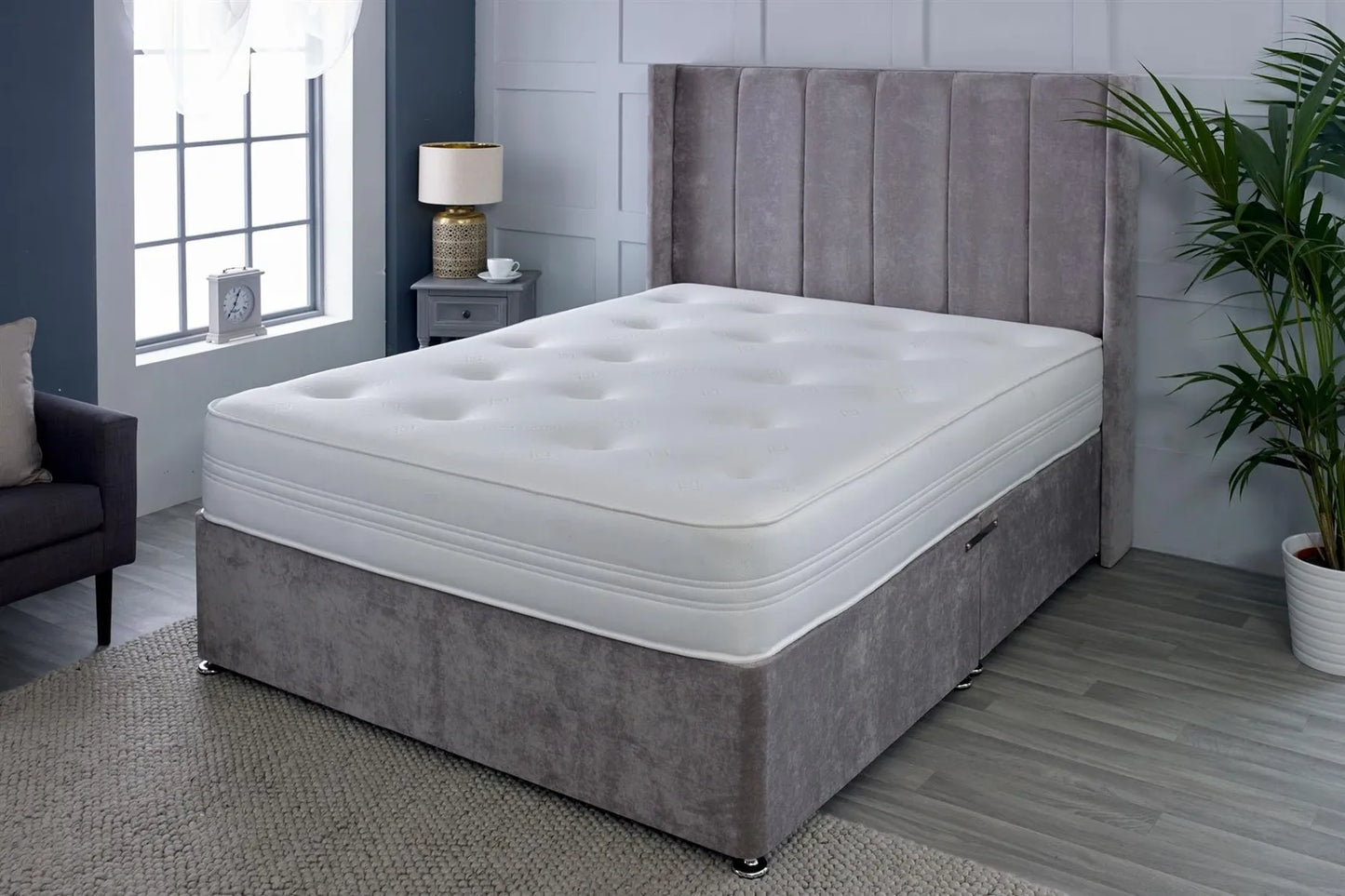 Cooltouch 9" Deep Tufted with Memory Foam and Pinna-coil Spring Mattress